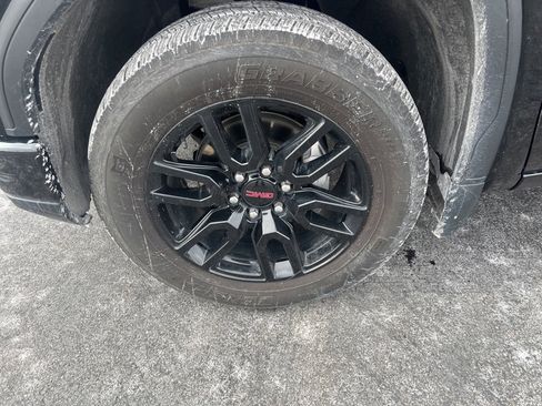 Used 2024 GMC Sierra 1500 Elevation image 2