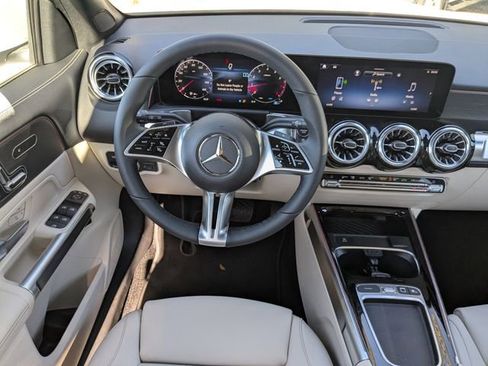 New 2026 Mercedes-Benz GLB 250 image 17