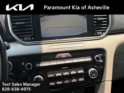 Used 2020 Kia Sportage EX AWD/4WD image 9