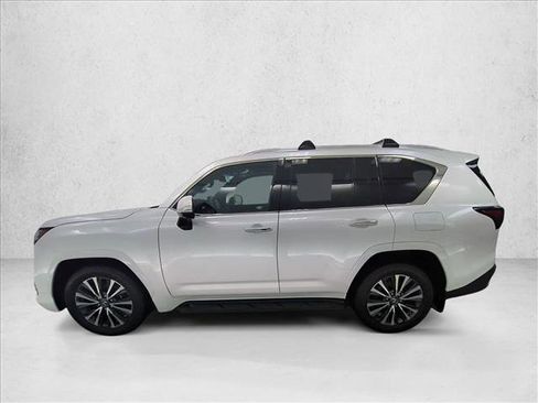 Used 2023 Lexus LX 600 4WD w/ Interior Upgrade Package image 9