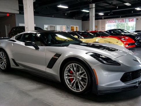Used 2016 Chevrolet Corvette Z06 w/ 3LZ Preferred Equipment Group RWD image 45