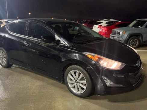 Used 2016 Hyundai Elantra SE w/ Option Group 02 image 5