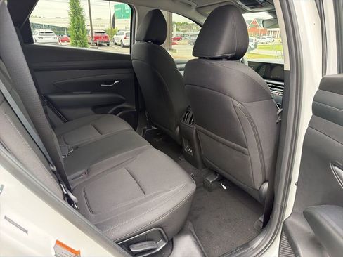 Certified 2025 Hyundai Tucson SEL FWD image 12