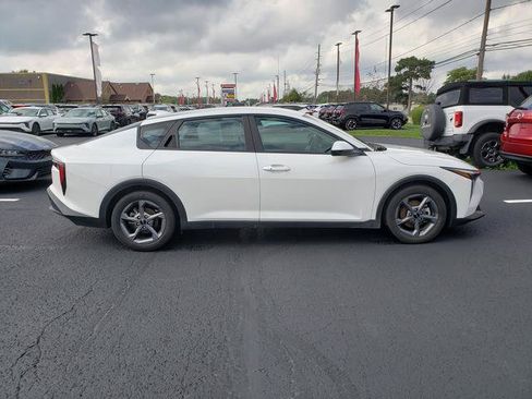 Certified 2025 Kia K4 FWD image 3