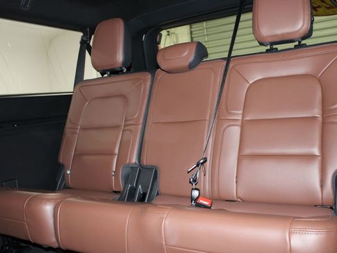 Used 2024 Lincoln Navigator L Reserve AWD/4WD image 28