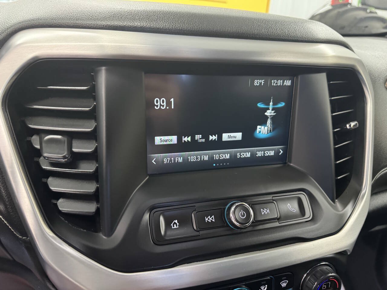 Used 2019 GMC Acadia SLE w/ LPO, Black Accent Package FWD image 27