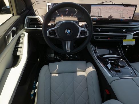 New 2026 BMW X5 xDrive40i w/ M Sport Package AWD/4WD image 16
