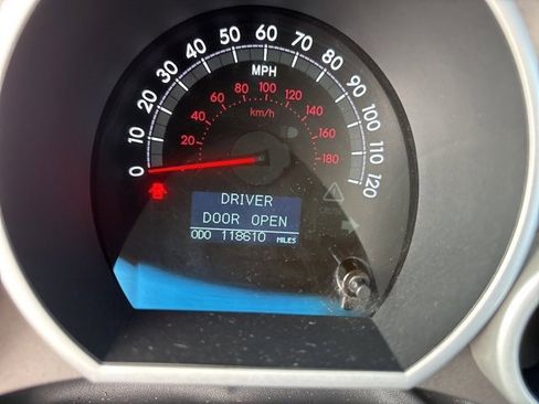 Used 2010 Toyota Tundra Limited image 7