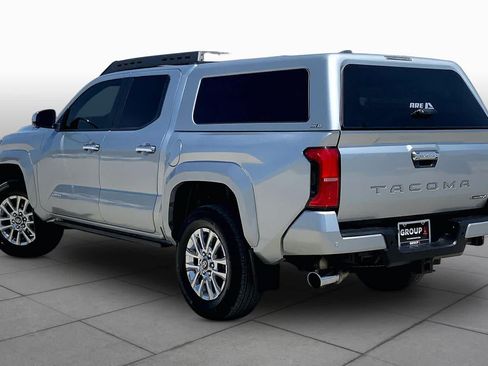 Used 2024 Toyota Tacoma Limited AWD/4WD image 12