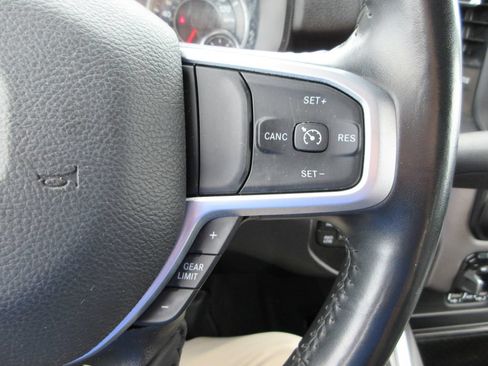 Used 2024 RAM 2500 Big Horn w/ Off Road Package AWD/4WD image 29
