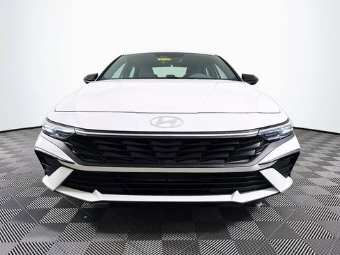 New 2026 Hyundai Elantra Sport FWD image 10