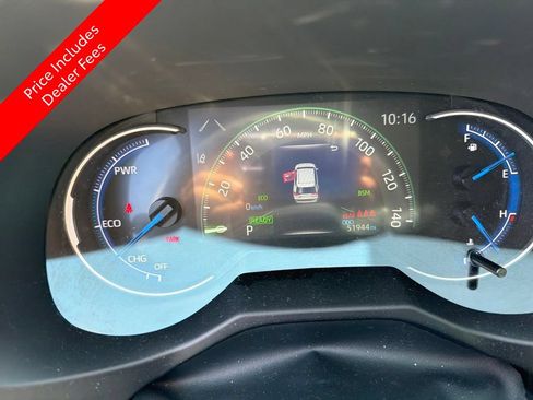 Used 2024 Toyota RAV4 XLE AWD/4WD image 13