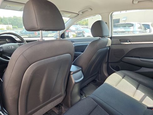 Used 2020 Hyundai Elantra SE w/ Cargo Package (C1) image 24