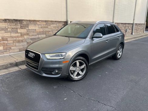 Used 2015 Audi Q3 2.0T Prestige w/ Prestige Package image 2