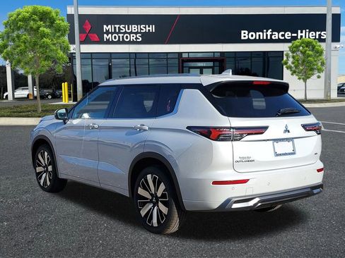 New 2026 Mitsubishi Outlander SEL FWD image 3