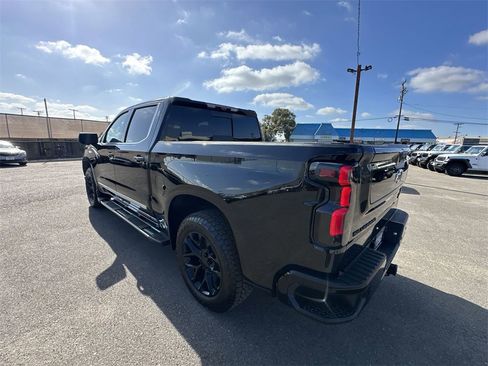 Used 2022 Chevrolet Silverado 1500 High Country w/ Technology Package image 32