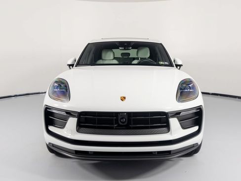 Certified 2026 Porsche Macan AWD/4WD image 14