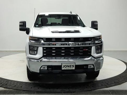 Used 2023 Chevrolet Silverado 2500 LT w/ Convenience Package AWD/4WD image 3