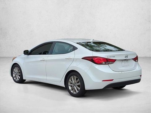 Used 2015 Hyundai Elantra SE w/ Option Group 02 FWD image 7