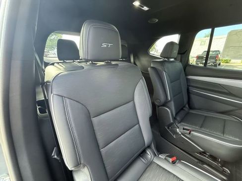 New 2026 Buick Enclave Sport Touring w/ LPO, Floor Liner Package image 44