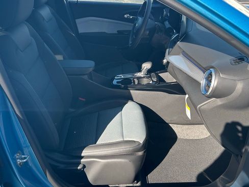 New 2025 Chevrolet Trax LT image 11