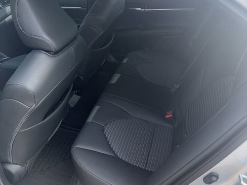 Used 2023 Toyota Camry SE w/ Convenience Package image 12