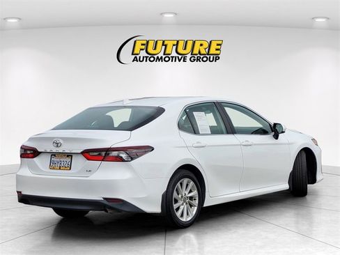 Used 2023 Toyota Camry LE image 4