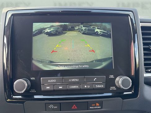 Used 2024 Nissan Frontier SV w/ SV Convenience Package image 19