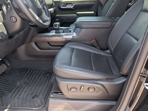 Used 2024 Chevrolet Silverado 1500 LTZ w/ LTZ Convenience Package II AWD/4WD image 11