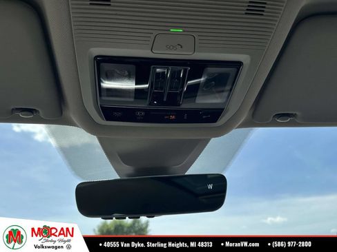 Used 2024 Volkswagen Atlas SEL Premium R-Line AWD/4WD image 32