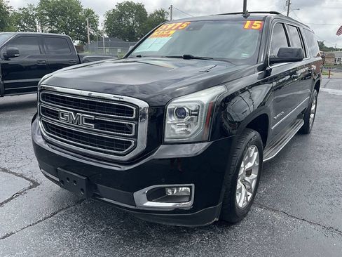 Used 2015 GMC Yukon XL SLT w/ Open Road Package AWD/4WD image 23