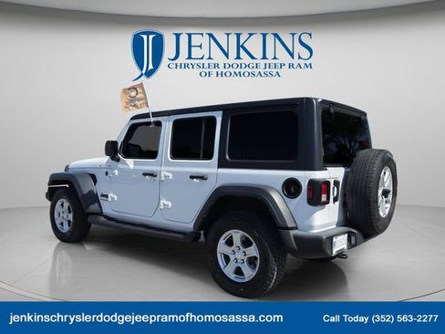 Used 2022 Jeep Wrangler Unlimited Sport AWD/4WD image 7
