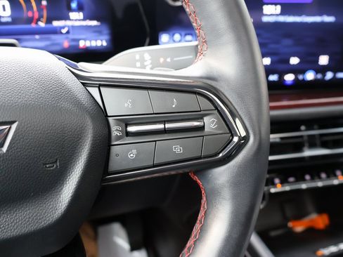 Certified 2024 Chevrolet Traverse RS w/ LPO, Floor Liner Package image 18