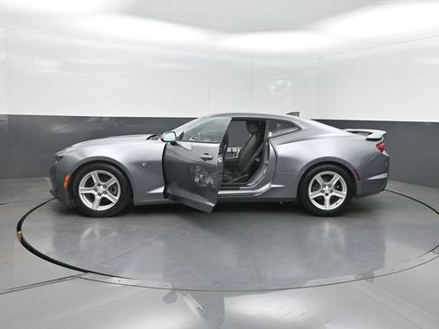 Used 2019 Chevrolet Camaro LT w/ Technology Package RWD image 26