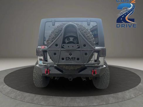 Used 2014 Jeep Wrangler Unlimited Sahara AWD/4WD image 7
