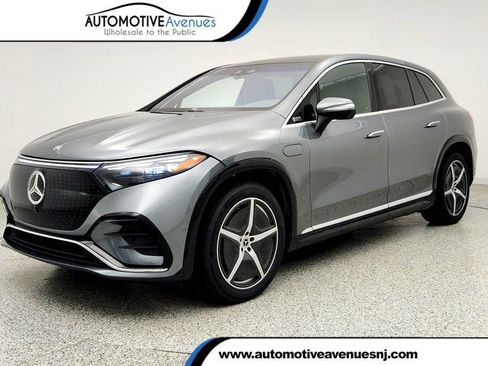 Used 2023 Mercedes-Benz EQS 580 4MATIC SUV image 1