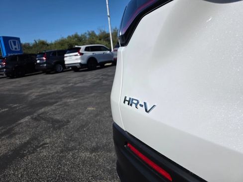 New 2027 Honda HR-V LX image 10