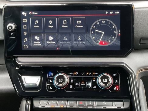 Used 2024 GMC Sierra 1500 AT4 w/ Technology Package AWD/4WD image 19