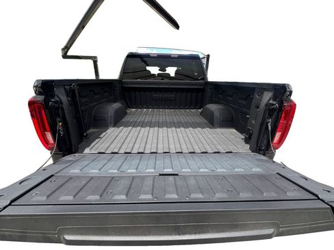 Certified 2025 GMC Sierra 1500 SLT w/ SLT Convenience Package RWD image 18