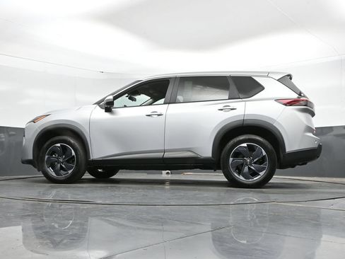 Used 2025 Nissan Rogue SV AWD/4WD image 47