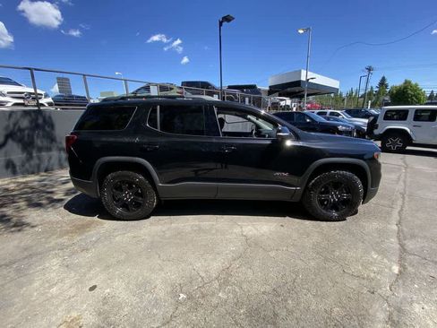 Used 2022 GMC Acadia AT4 w/ Preferred Package AWD/4WD image 7