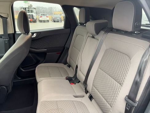 Used 2020 Ford Escape SE image 25