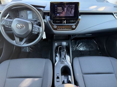 Used 2023 Toyota Corolla LE w/ Carpet Mat Package (TMS) FWD image 10