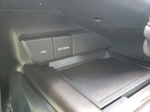 Used 2022 Toyota Camry SE w/ Convenience Package FWD image 17