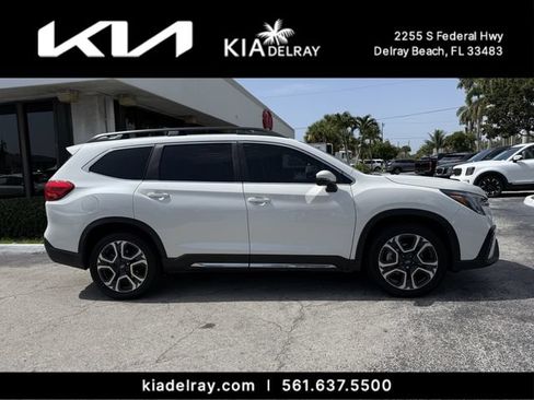 Used 2023 Subaru Ascent Limited AWD/4WD image 2