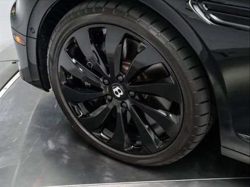 Used 2021 Bentley Flying Spur V8 image 10