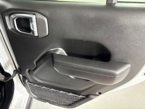 Used 2025 Jeep Wrangler Unlimited Sport AWD/4WD image 21