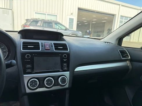 Used 2016 Subaru Impreza 2.0i Premium AWD/4WD image 8