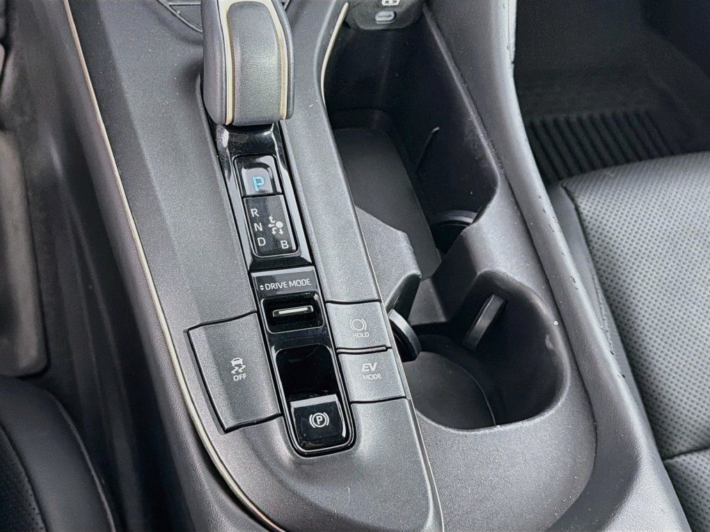 Used 2023 Toyota Crown AWD/4WD image 22