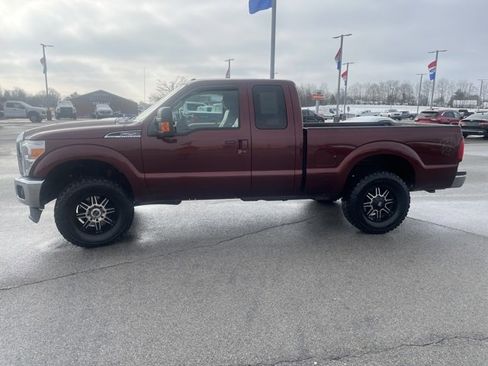 Used 2016 Ford F250 Lariat w/ Lariat Interior Package image 9